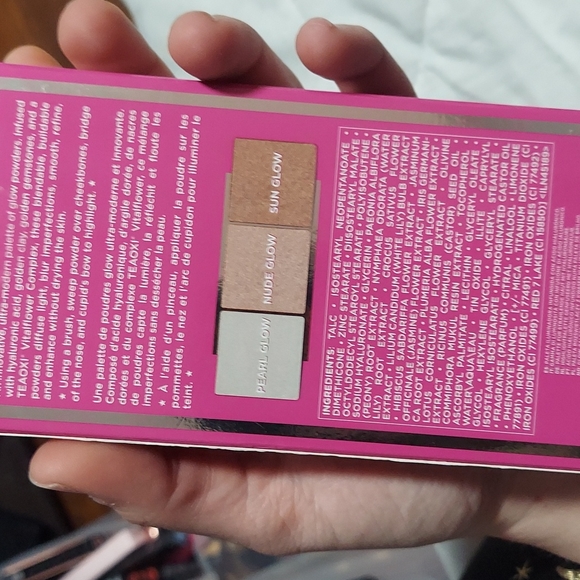 ⭐🍭Glamglow GlowPowder Palette - Picture 5 of 8